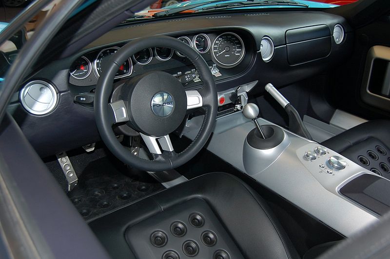 800px ford gt interior