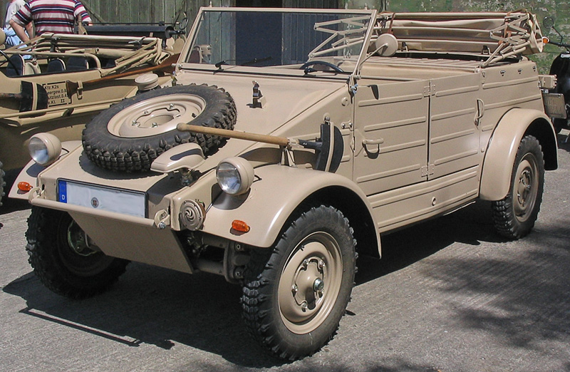 Kübelwagen Typ 82 (985cm³ entre 1940 et 1943, 1131cm³ entre 1943 et 1945) bénéficiant d’un différentiel autobloquant ZF