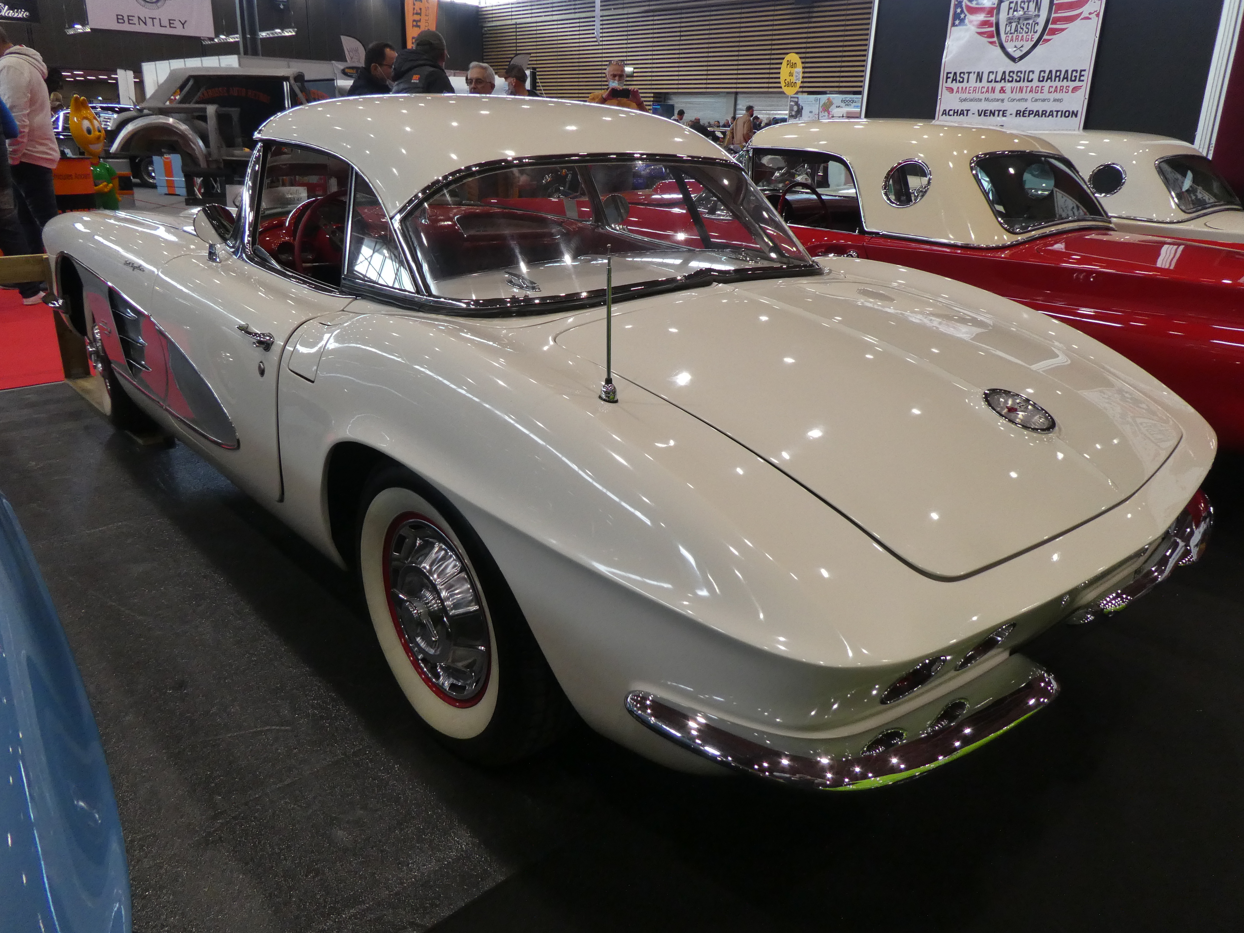 CHEVROLET Corvette C1 Fuel Injection de 1961 - Epoqu’auto 2021