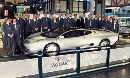 Jaguar XJ220 Concept 2