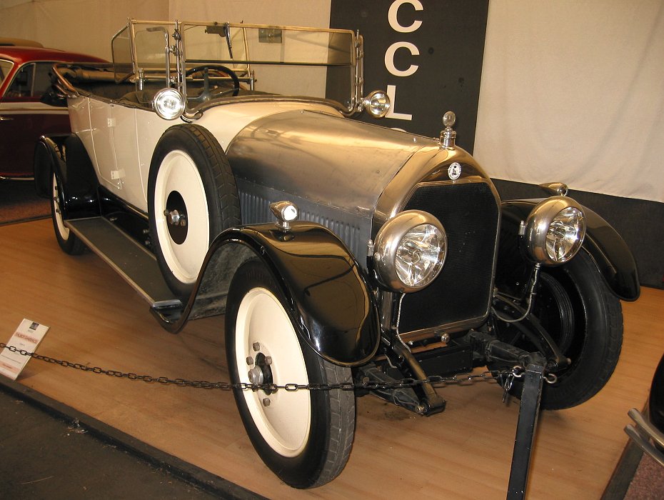 Darracq Type A V8