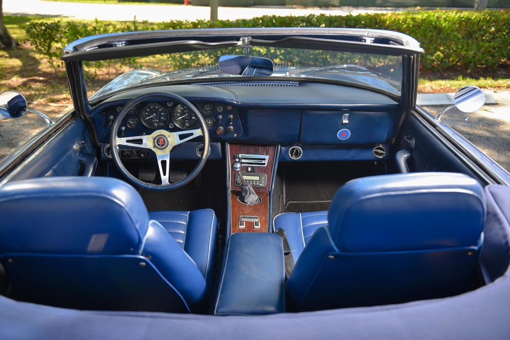 Intermeccanica Italia 4