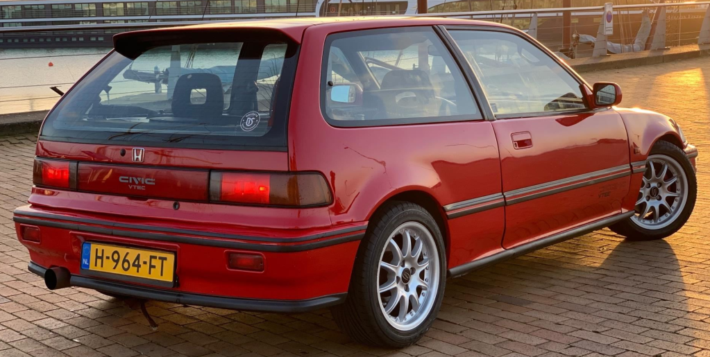 Honda Civic 3 door 4th generation