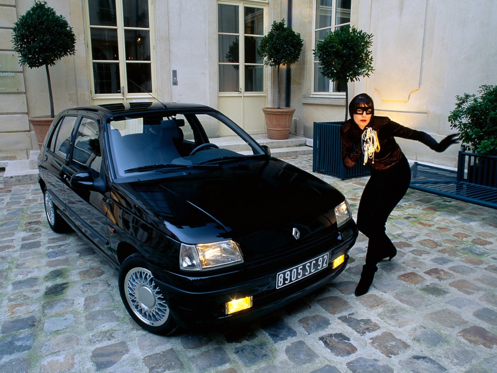 Renault Clio Baccara 1