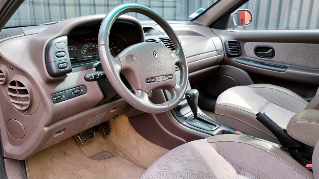 Renault Laguna V6 Baccara 2