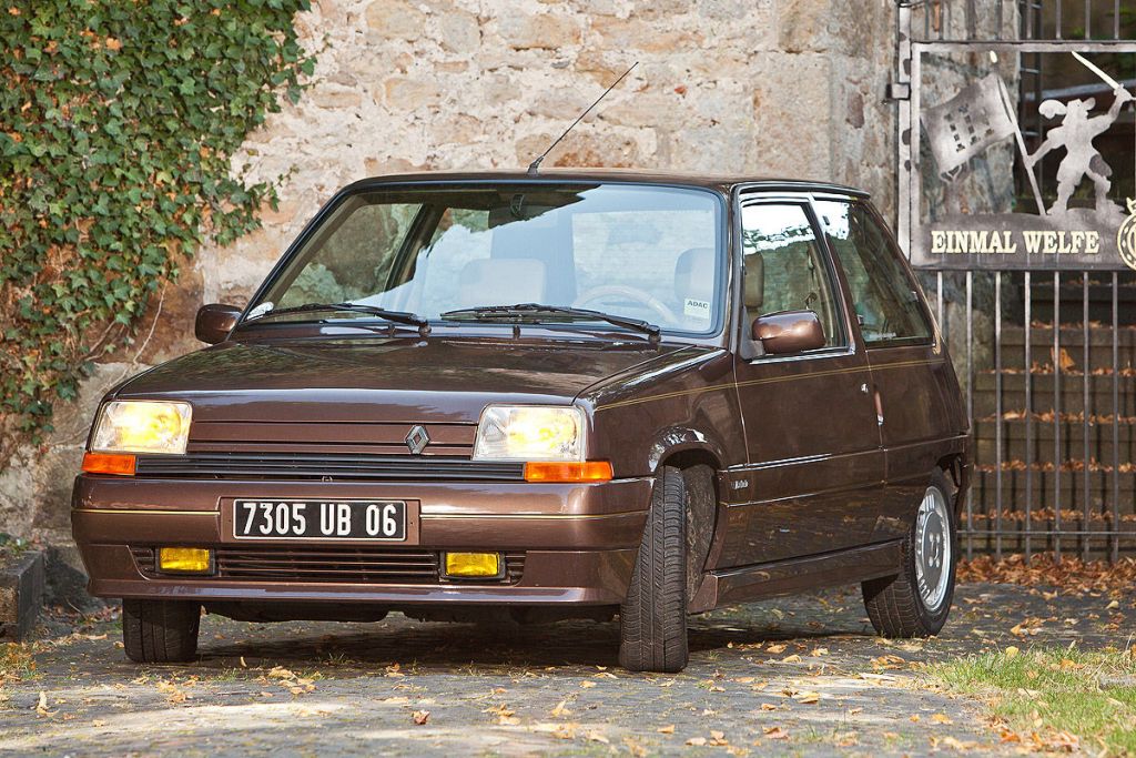 Renault Supercinq Baccara 1