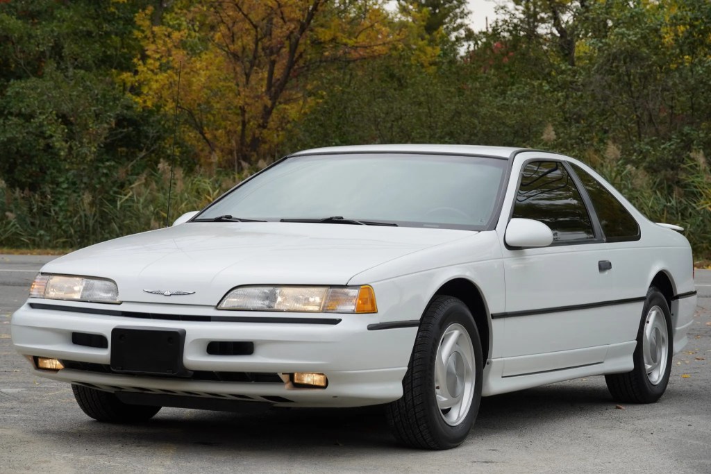 Ford Thunderbird 1989