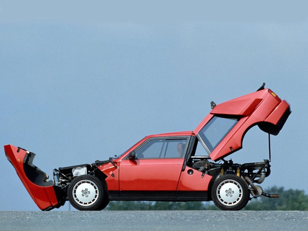 Lancia Delta S4 Stradale 2