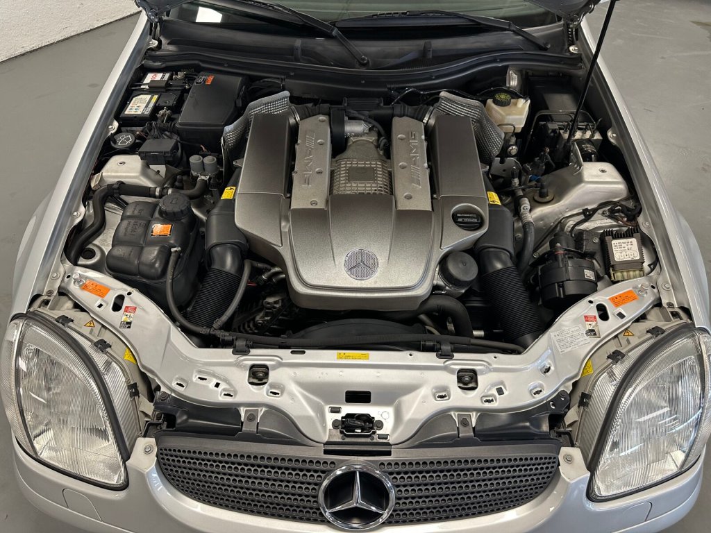 Mercedes Benz SLK 32 AMG 5