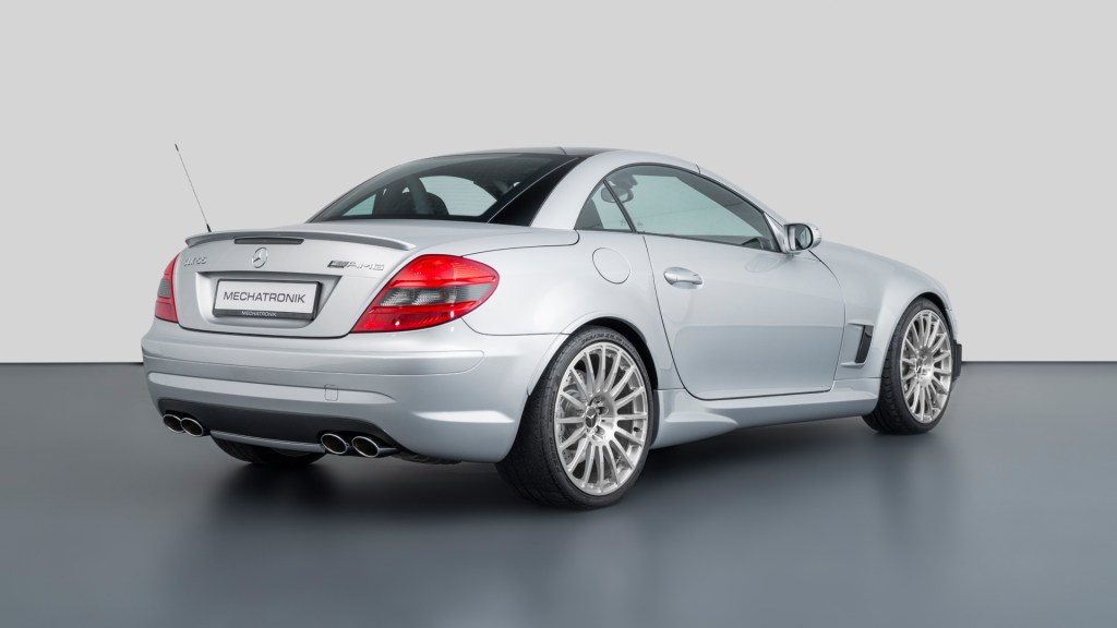 Mercedes Benz SLK 55 AMG Black Series 4