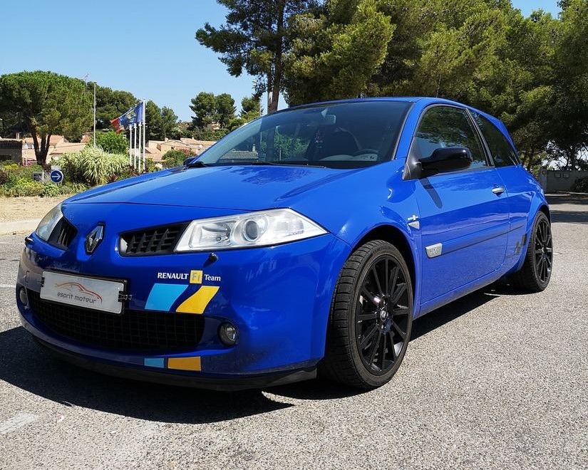 Megane RS F1Team Bleu Alp 1
